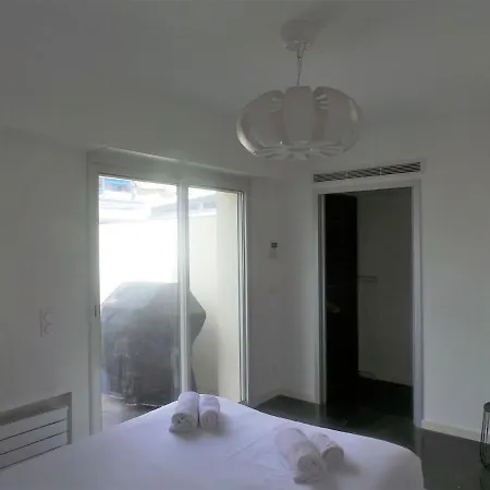 T2 Standing Proche Commerces Et Plages Apartment